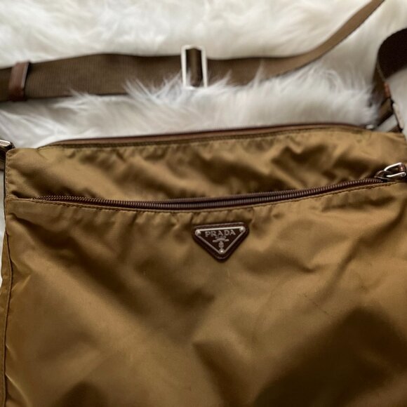 Prada Bag - Picture 1 of 6